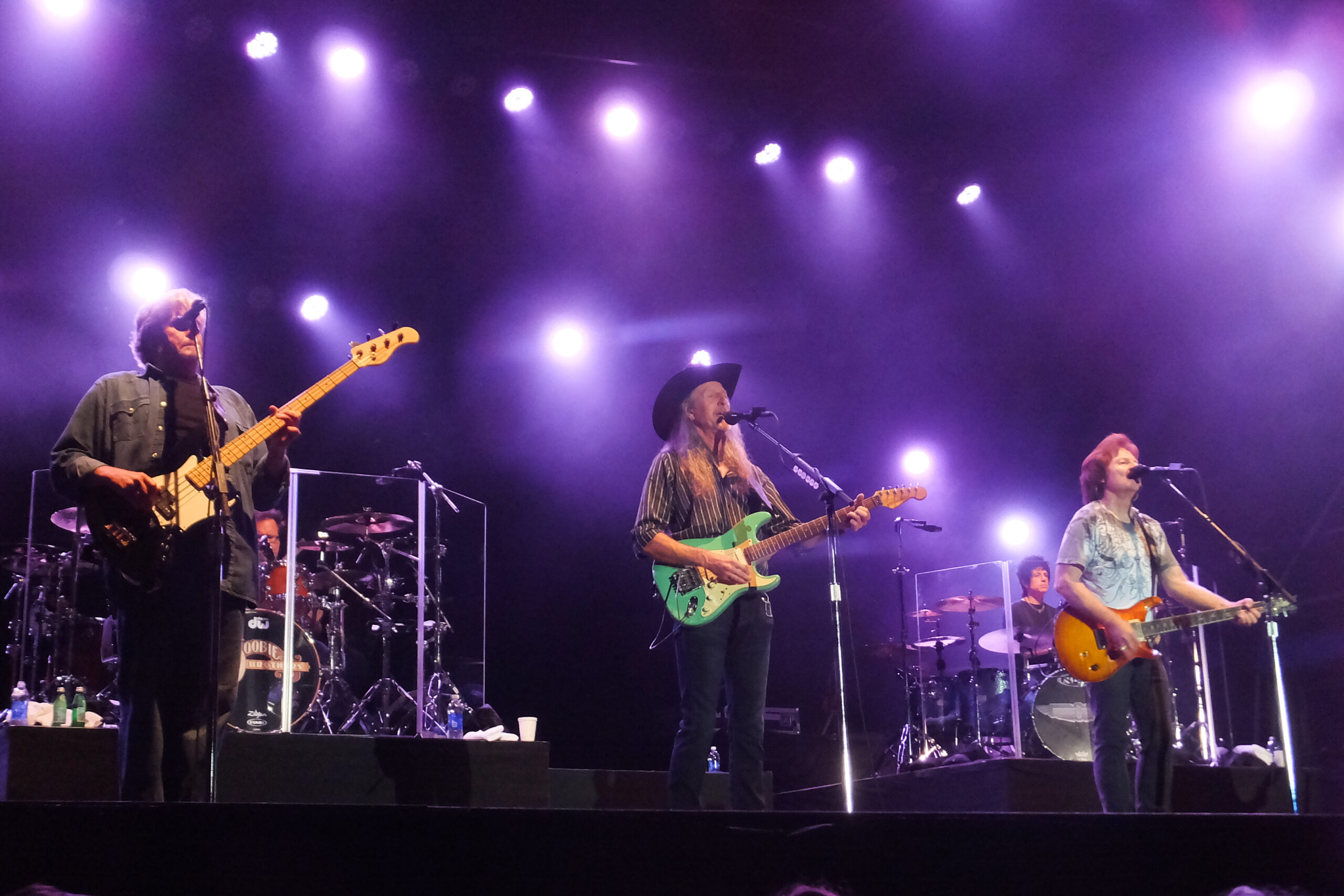 “Walk This Road” The Doobie Brothers Reunite with Michael McDonald for