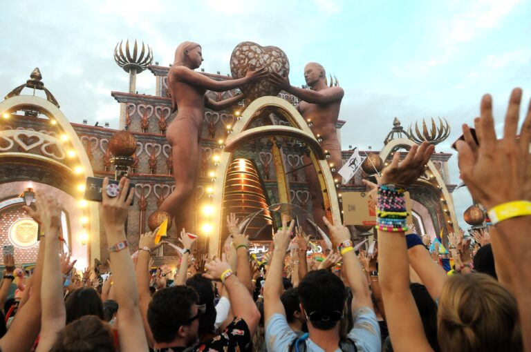 General atmosphere at the Electric Daisy Carnival (EDC) on November 10, 2018 at Tinker Field in Orlando, Florida. The two day electronic music festival has been held annually in Orlando since 2011. The flagship event in Las Vegas, Nevada is the world's largest electronic music festival. Electric Daisy Carnival In Orlando, United States - 10 Nov 2018