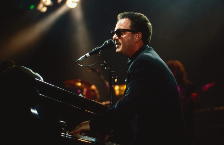 Billy Joel live in concert, Hamburg, Germany 1990. // Billy Joel live in concert, Hamburg, Deutschland 1990. Billy Joel Live in Concert - 16 May 1990