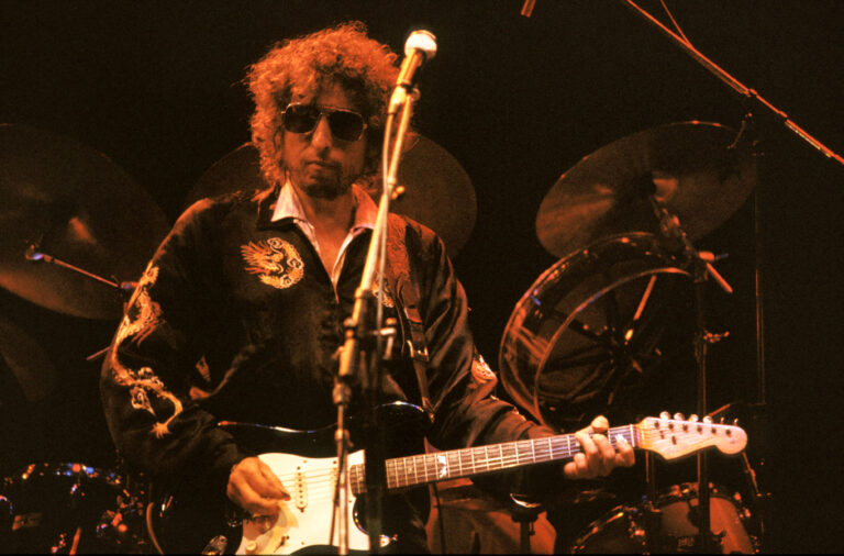 Bob Dylan performing at Earl's Court, London - 1983 BOB DYLAN