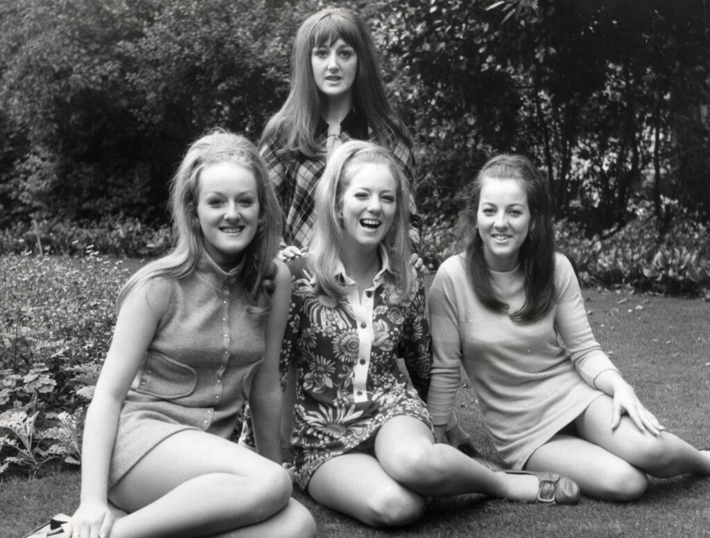 Marcie And The Cookies - Australian Pop Group L-r Beverley Cook (18) Margaret Cook (18) Wendy Cook (18) Marcie Jones (22) In London ookies - Australian Pop Group L-r Beverley Cook (18) Margaret Cook (18) Wendy Cook (18) Marcie Jones (22) In London Marcie And The Cookies - Australian Pop Group L-r Beverley Cook (18) Margaret Cook (18) Wendy Cook (18) Marcie Jones (22) In London
