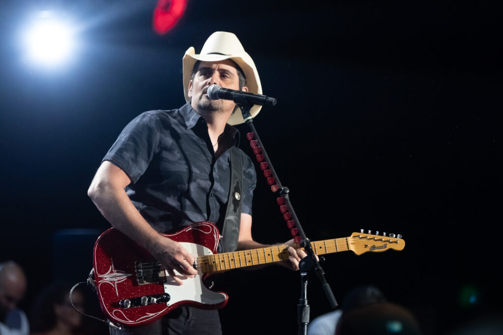 Brad Paisely in San Diego - 02 Oct 2021 Brad Paisley performs during 'Tour 2021' at North Island Credit Union Amphitheatre in Chula Vista, California on October 2, 2021 Brad Paisely in San Diego - 02 Oct 2021