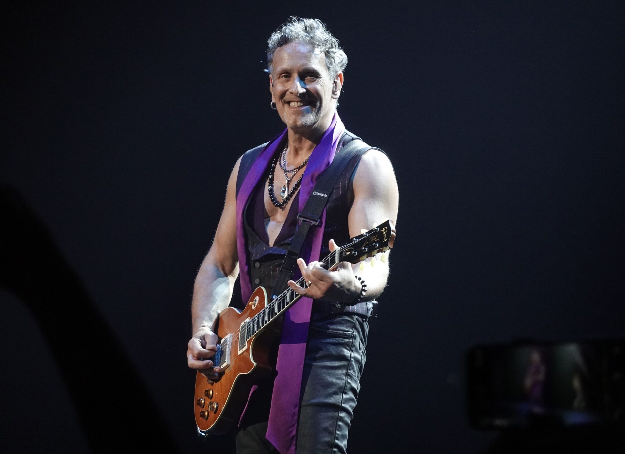 Def Leppard’s Vivian Campbell in Remission After Battle with Hodgkin’s