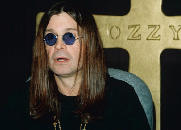 Ozzy Osbourne OZZY OSBOURNE BOOK SIGNING, AMERICA - NOV 1997