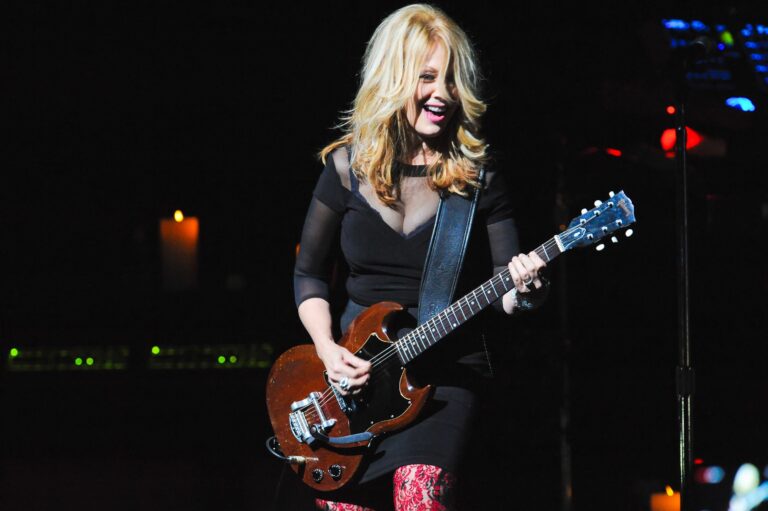 Heart - Nancy Wilson Heart in concert at ACL Live, Austin, Texas, America - 16 Nov 2014