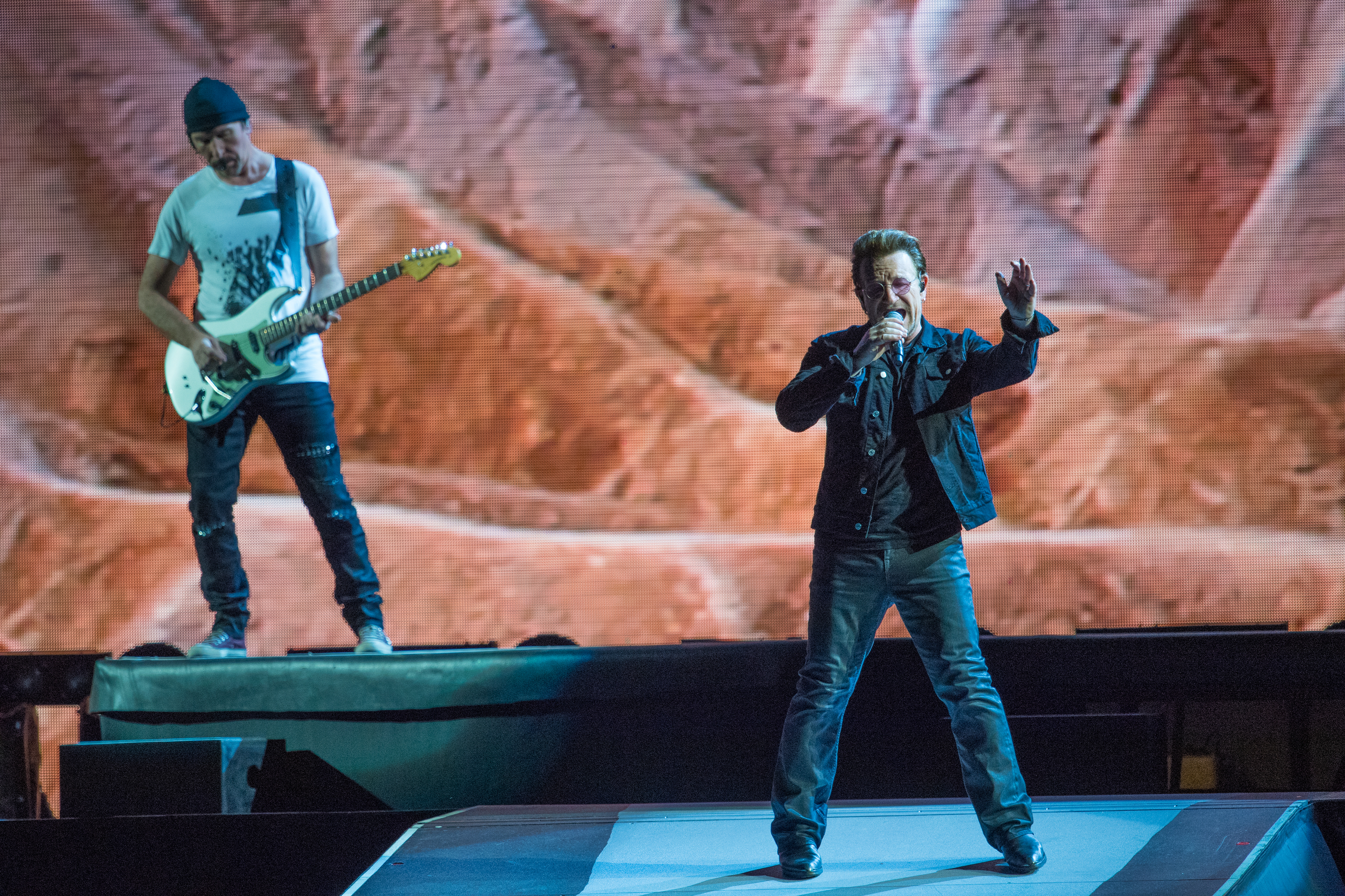 Music News Live - AXS TV