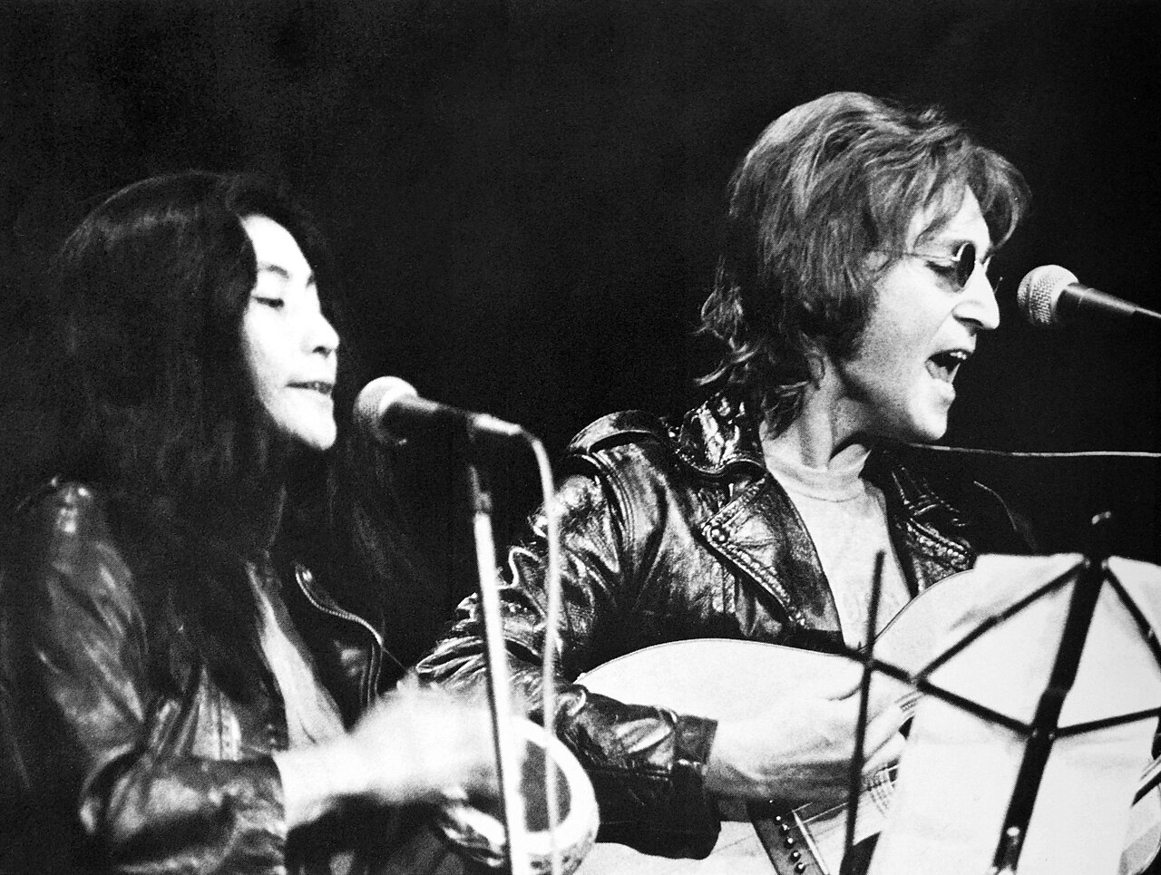 John Lennon and Yoko Ono at the John Sinclair Freedom Rally.