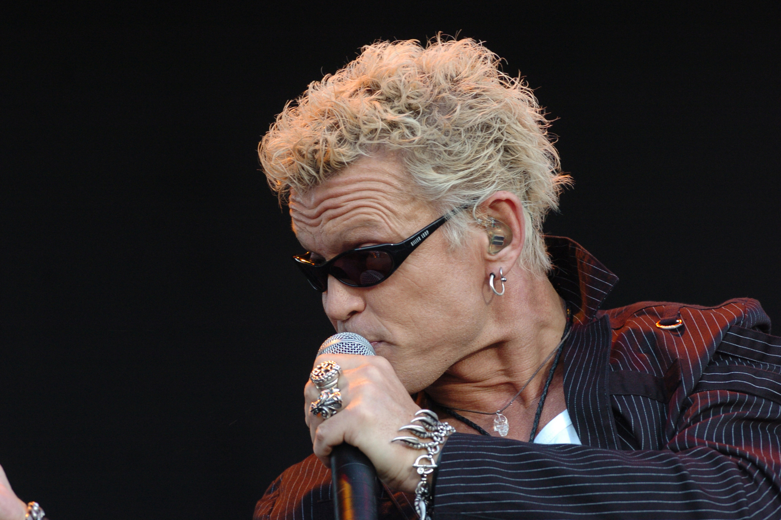 After 20 Years, Billy Idol Is Entering the Rock & Roll Hall of Fame - AXS TV