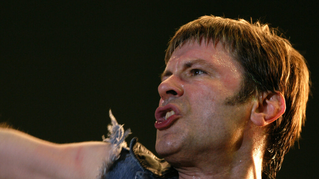 The Iron Maiden during the concert, the singer Bruce Dickinson (16:9)