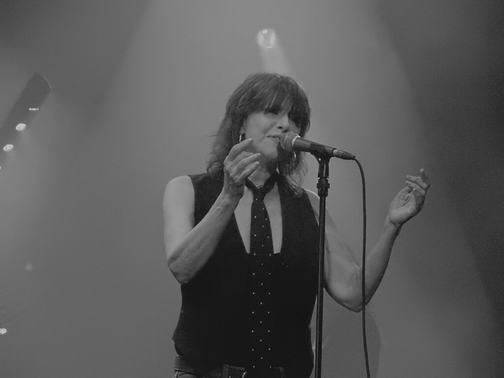 Brandon Flowers (with Chrissie Hynde), Brixton Academy, London (17936204436)