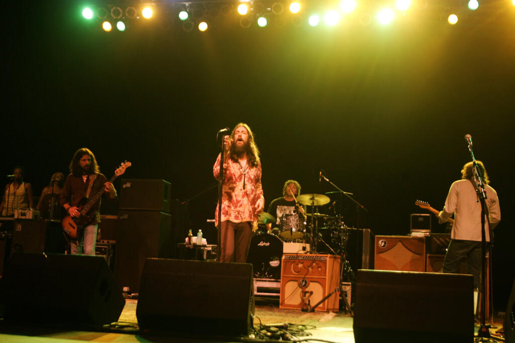 The Black Crowes Perform