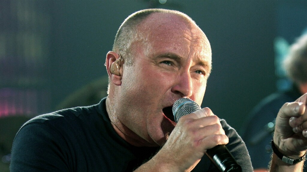 Phil Collins during the concert
