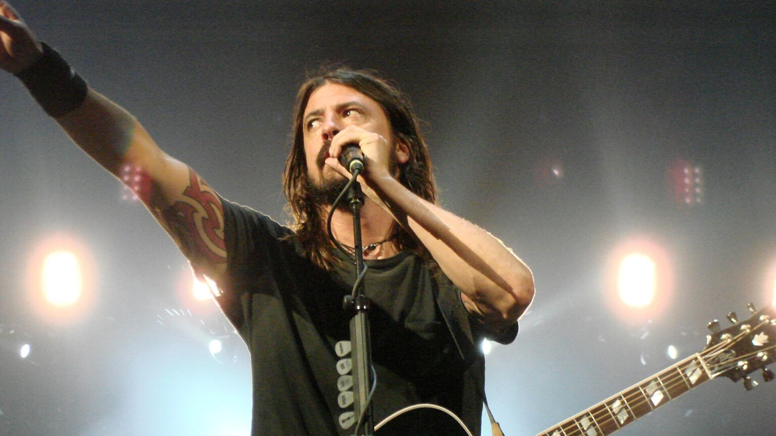 Dave Grohl - july 2008 2