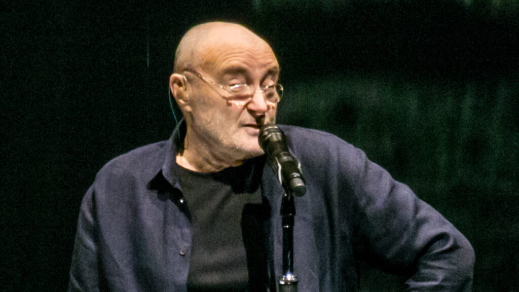 Phil Collins - Royal Albert Hall - Wednesday 7th June 2017 PhilCollinsRAH070617-3 (35215802836) (cropped)
