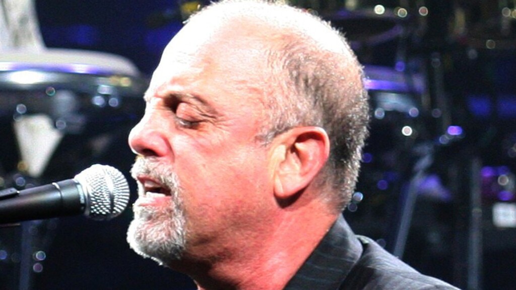 Billy Joel performing in Jacksonville, Florida, 2007