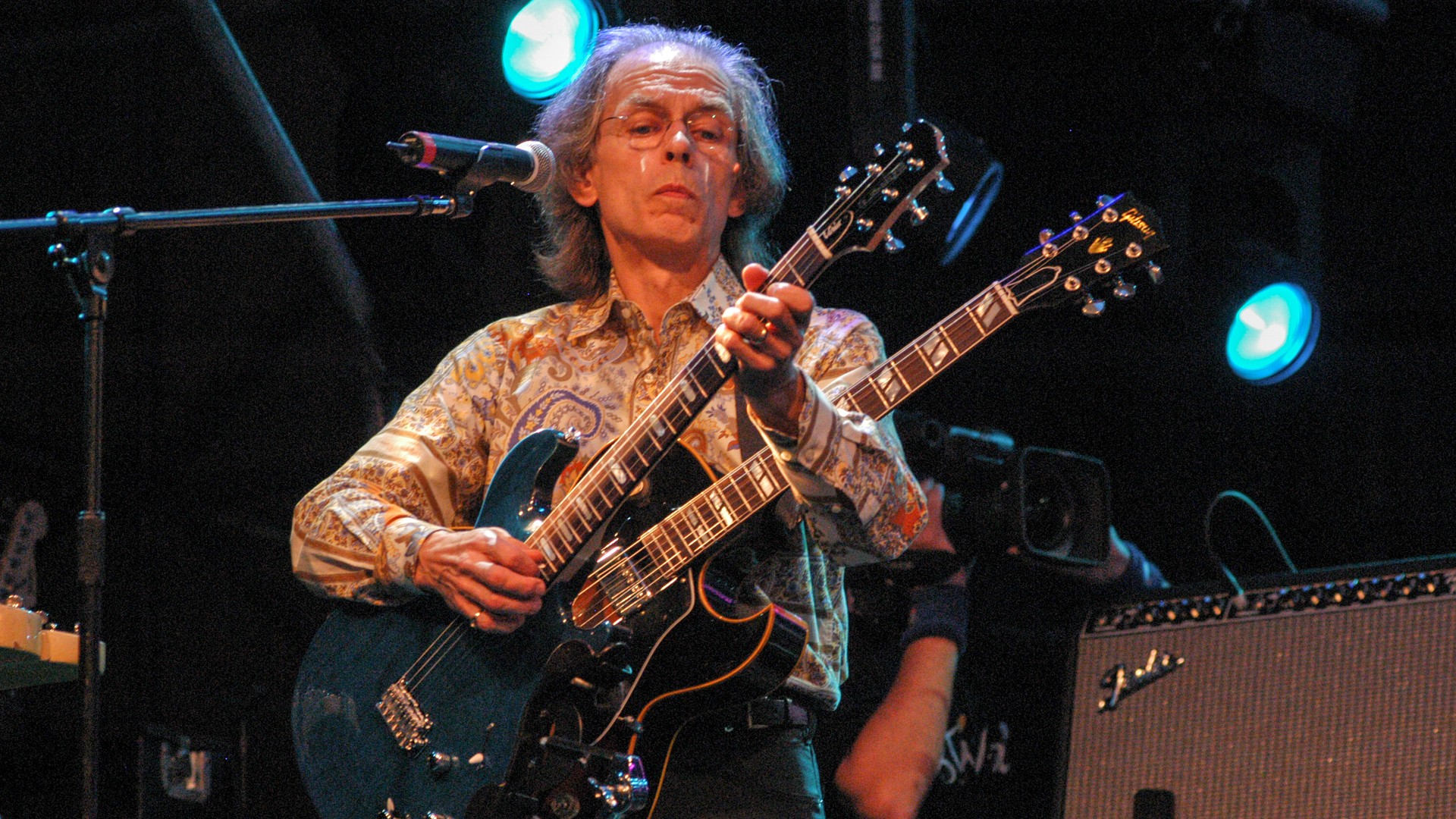 The guitarist Steve Howe of Yes group