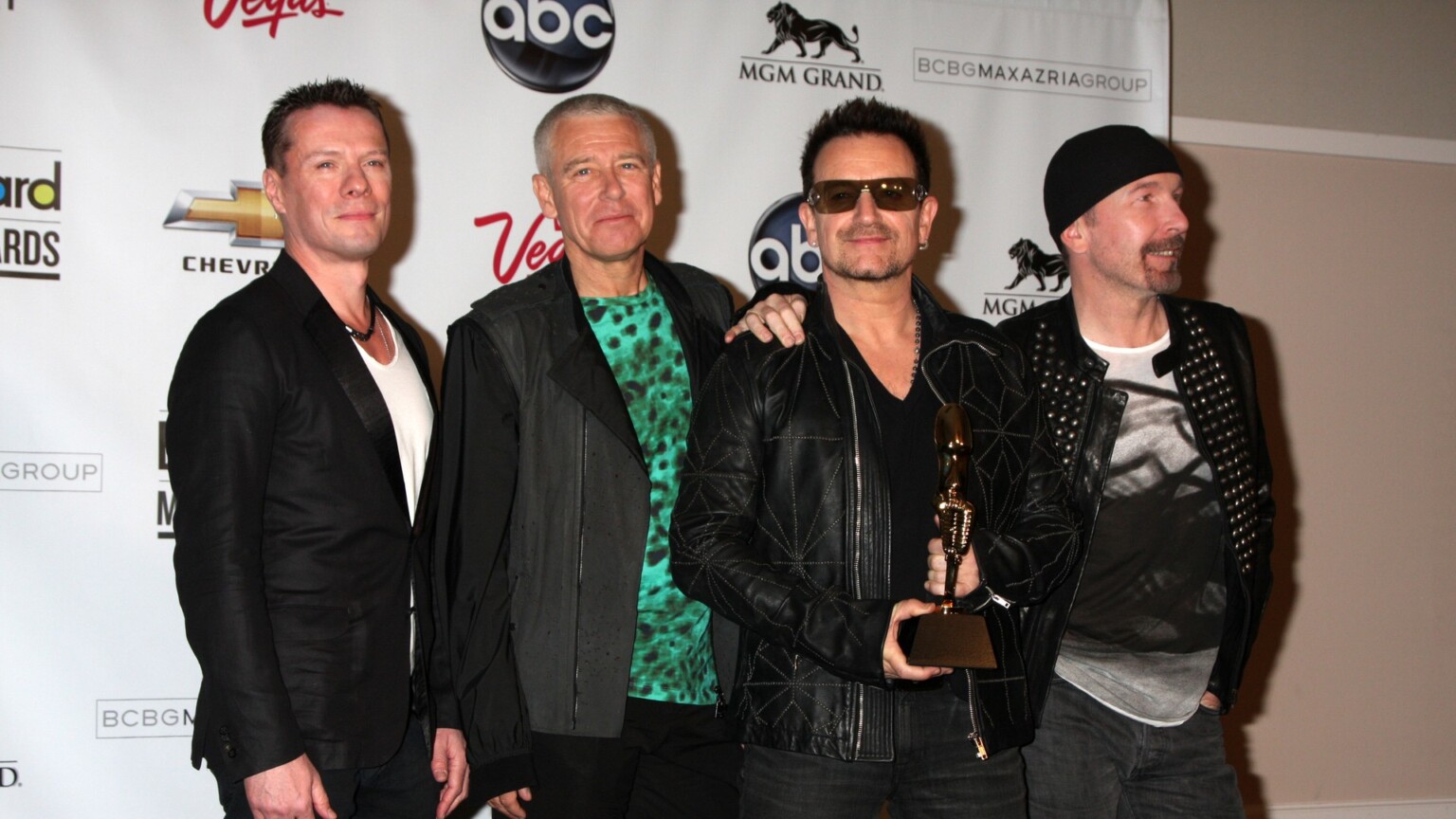 Adam Clayton, Bono, Edge, Larry Mullen, Larry Mullen Jr., Larry Mullen, Jr., The Edge, U 2, U2