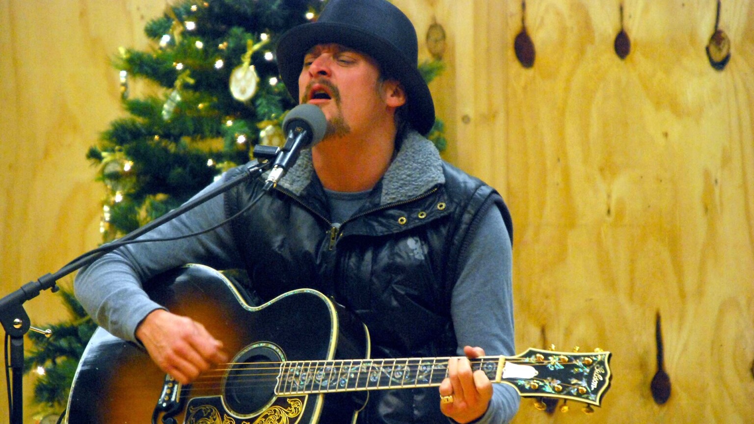 Kid Rock in Camp Phoenix